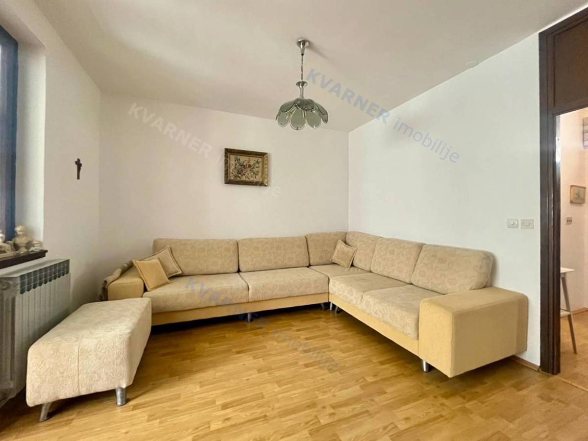 Njivice – Stanovanje 54 m², pritličje, pogled na morje