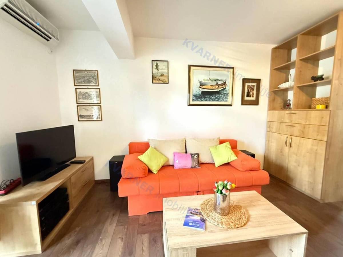 Njivice - apartma blizu morja in centra!