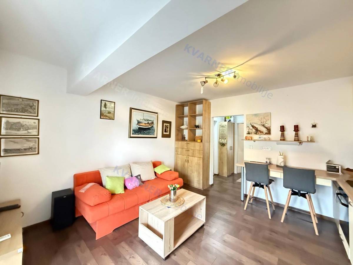 Njivice - apartma blizu morja in centra!