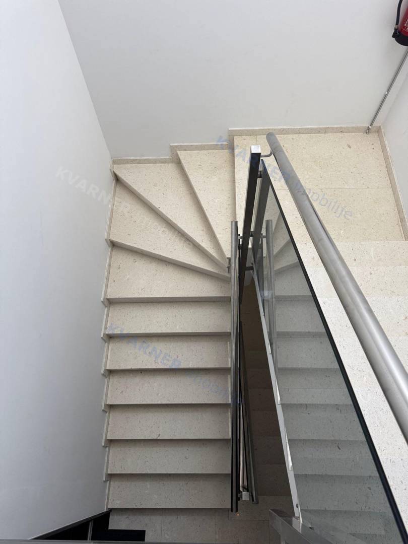 Apartma s panoramskim pogledom na morje – Njivice