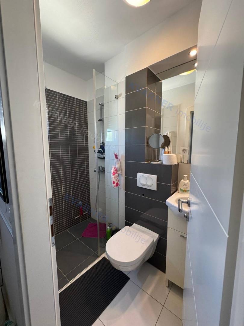 Apartma s panoramskim pogledom na morje – Njivice