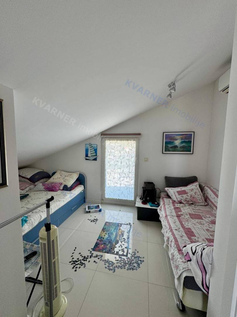 Apartma s panoramskim pogledom na morje – Njivice