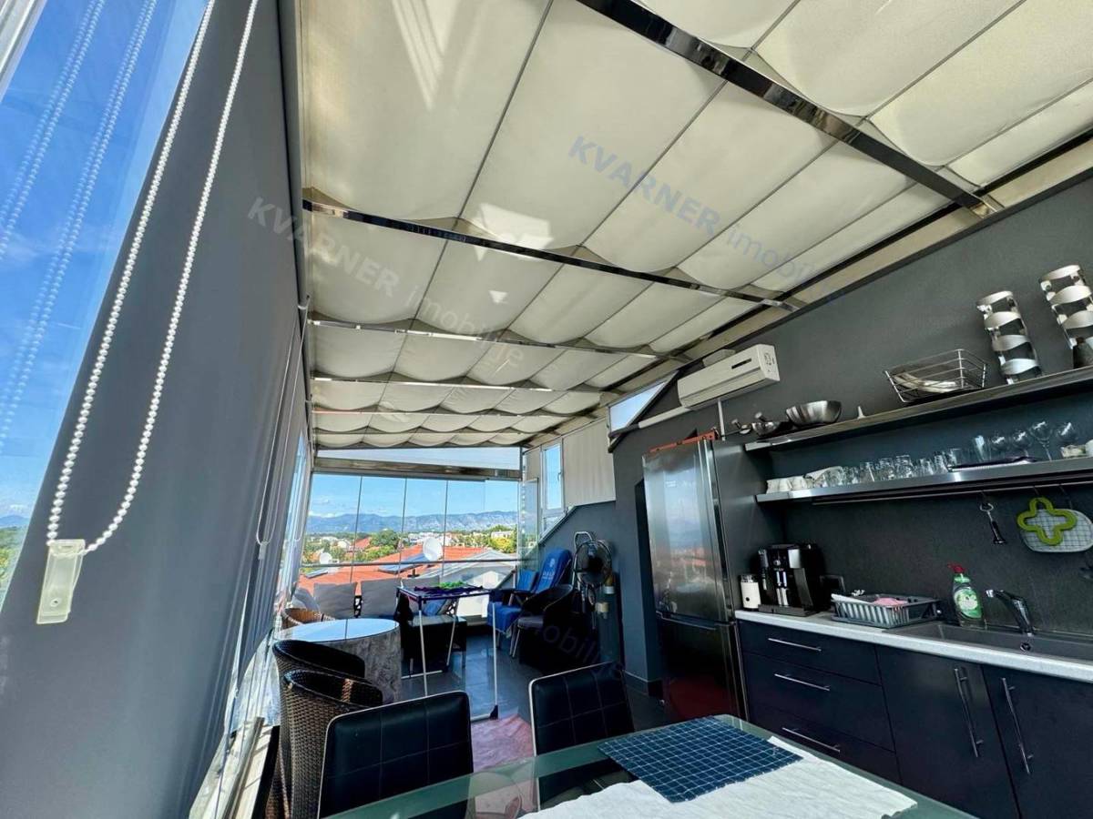 Apartma s panoramskim pogledom na morje – Njivice