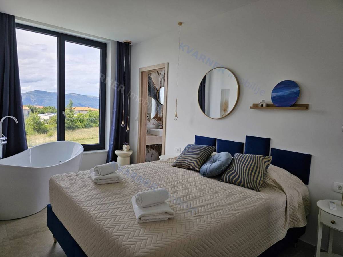 Ekskluzivna samostoječa hiša - razkošje na mirni lokaciji