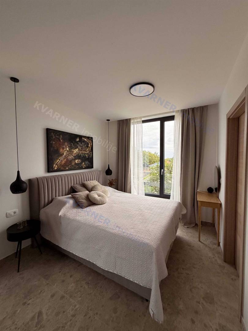 Ekskluzivna samostoječa hiša - razkošje na mirni lokaciji