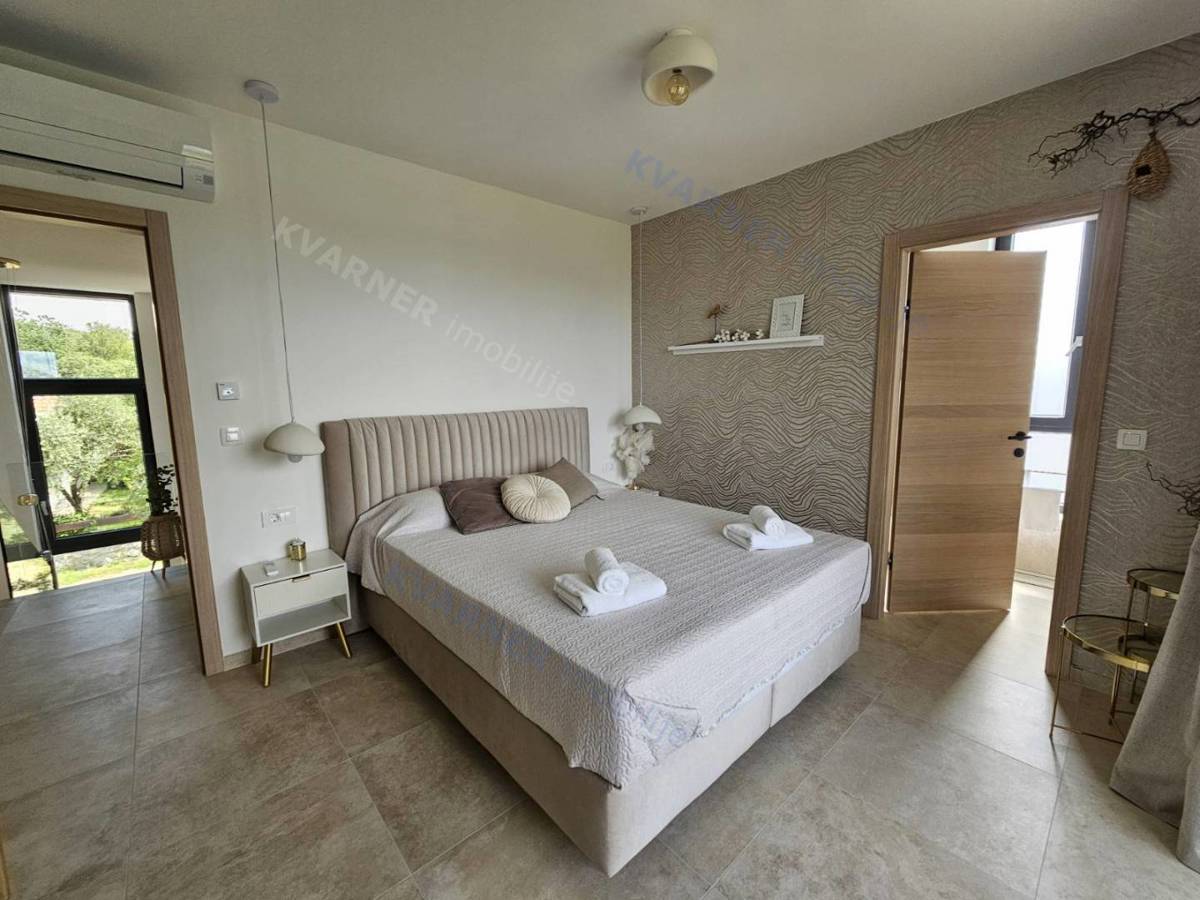 Ekskluzivna samostoječa hiša - razkošje na mirni lokaciji