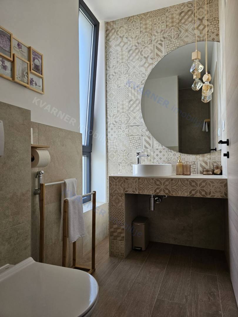 Ekskluzivna samostoječa hiša - razkošje na mirni lokaciji