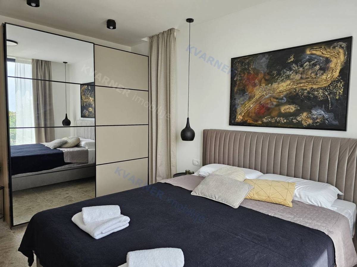 Ekskluzivna samostoječa hiša - razkošje na mirni lokaciji