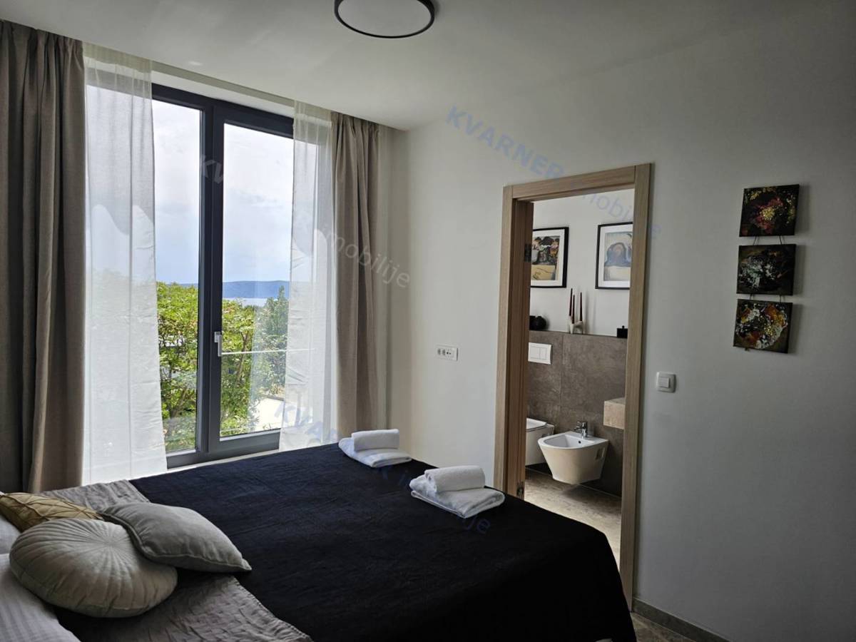 Ekskluzivna samostoječa hiša - razkošje na mirni lokaciji