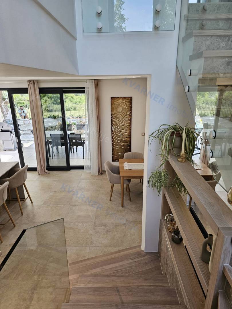 Ekskluzivna samostoječa hiša - razkošje na mirni lokaciji