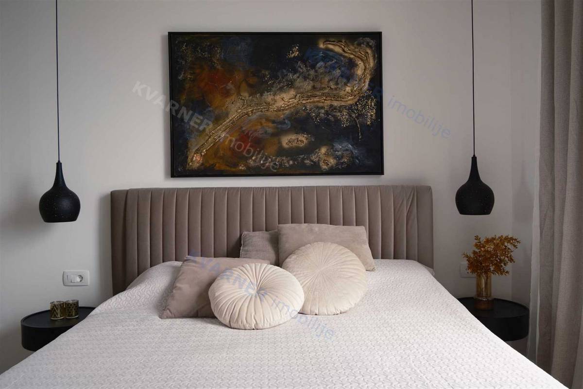 Ekskluzivna samostoječa hiša - razkošje na mirni lokaciji