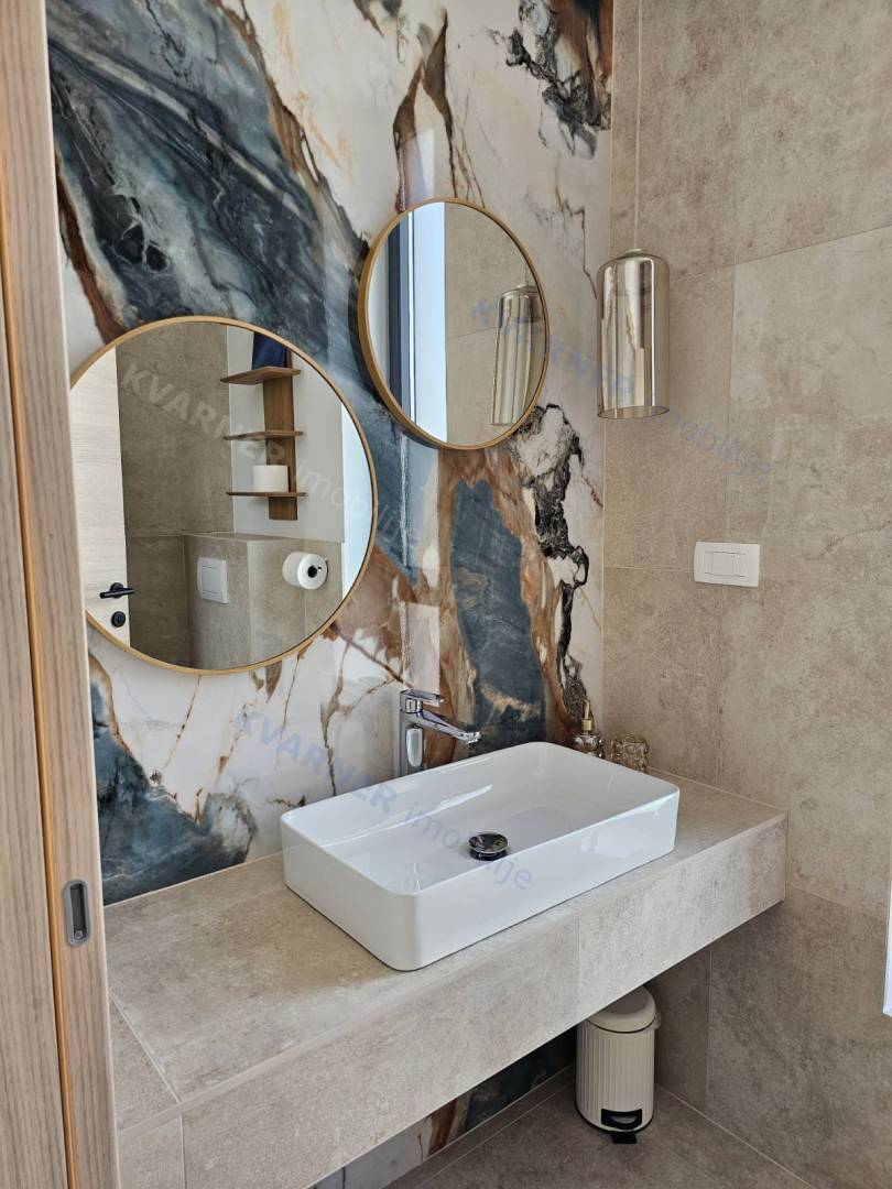 Ekskluzivna samostoječa hiša - razkošje na mirni lokaciji