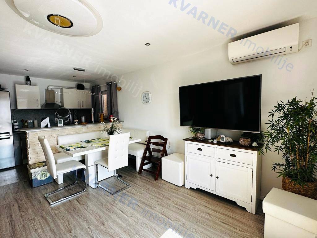 Na prodaj - Krk, Soline, samostojna hiša, blizu plaže!