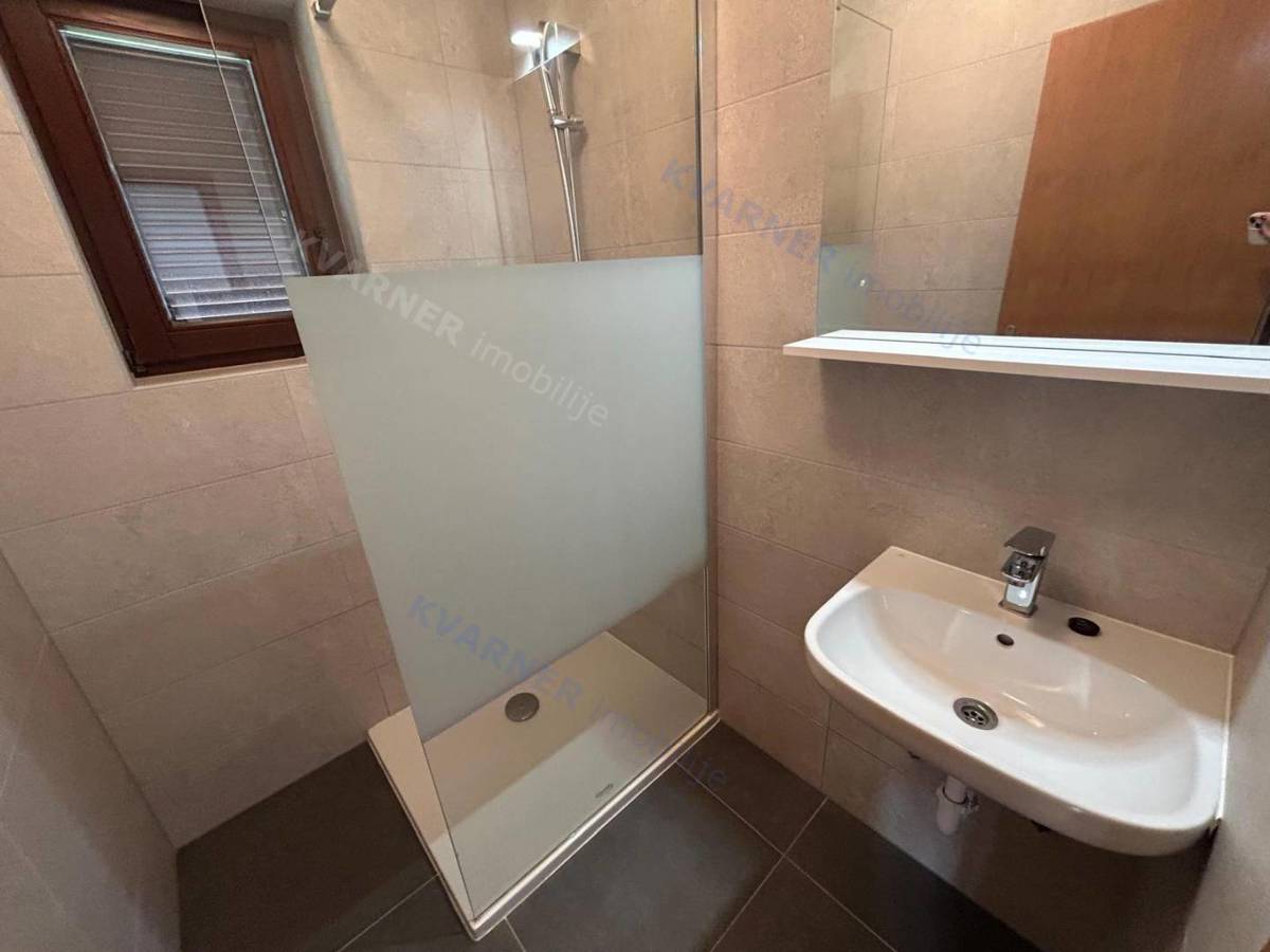 Baška - prodaja pritličnega apartmaja na mirni lokaciji!