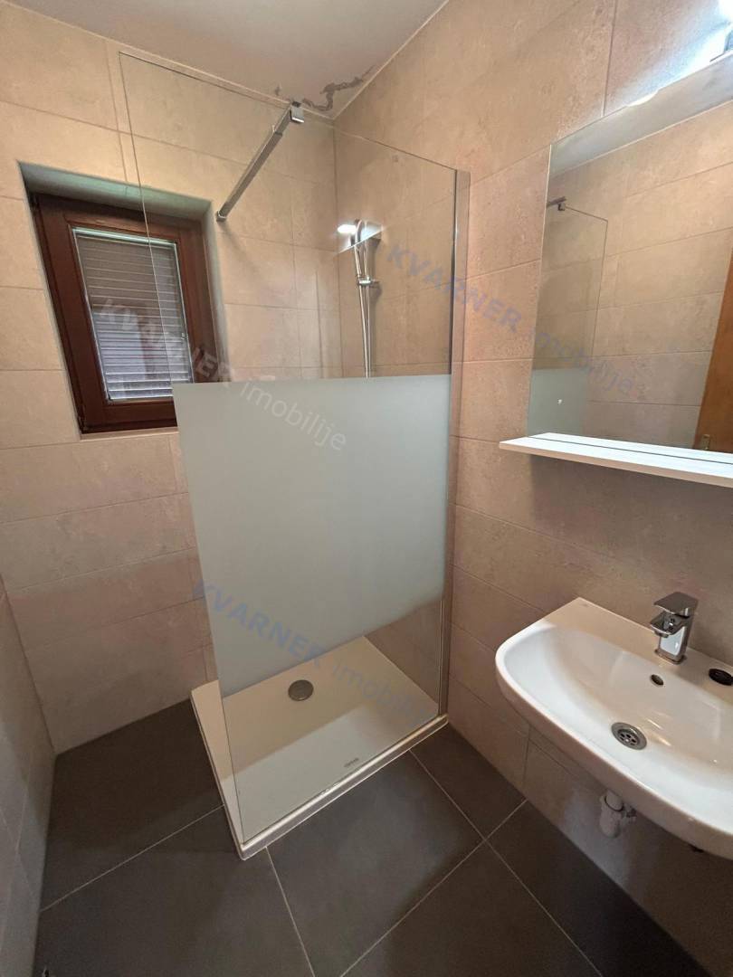 Baška - prodaja pritličnega apartmaja na mirni lokaciji!
