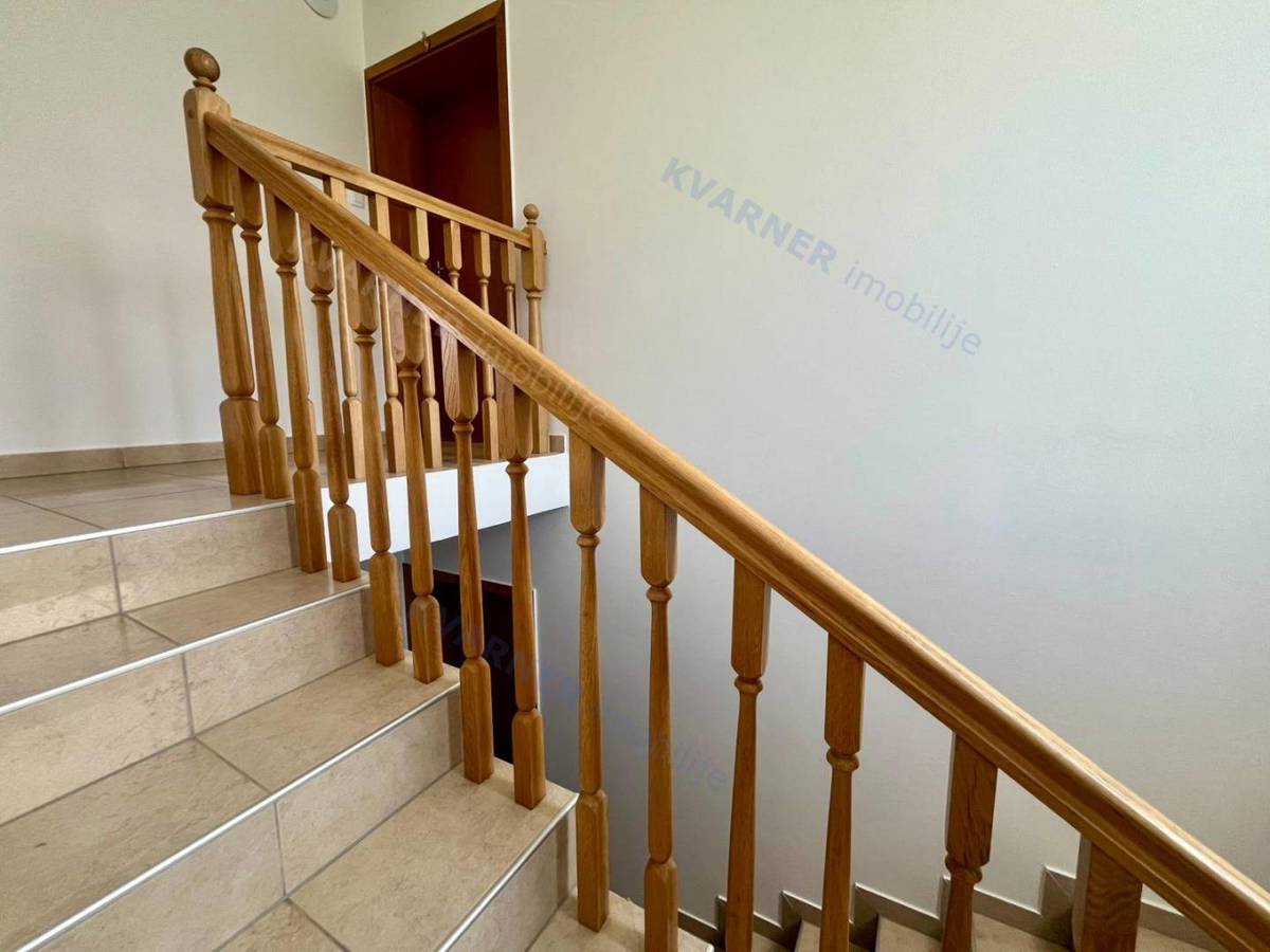 Baška - prodaja pritličnega apartmaja na mirni lokaciji!