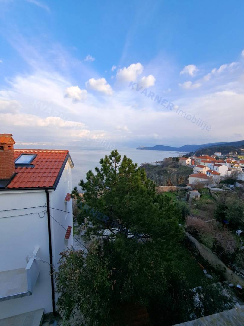 Vrbnik - Dvojna kamnita hiša za prenovo