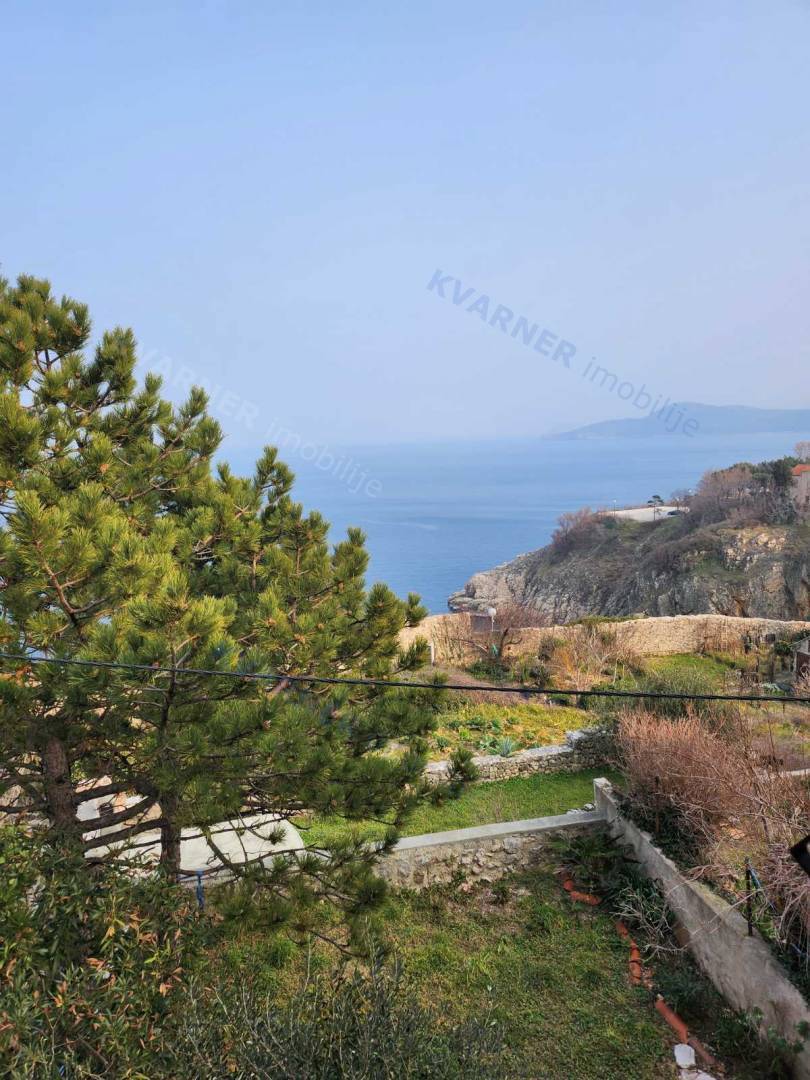 Vrbnik - Dvojna kamnita hiša za prenovo