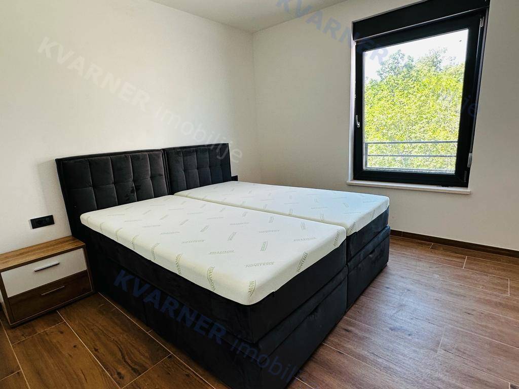 Vrbnik - Dve hiši z bazeni in pogledom na morje!