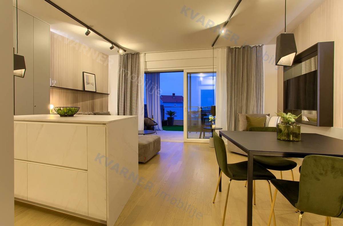 Mesto Krk - Opremljeno pritlično stanovanje s teraso