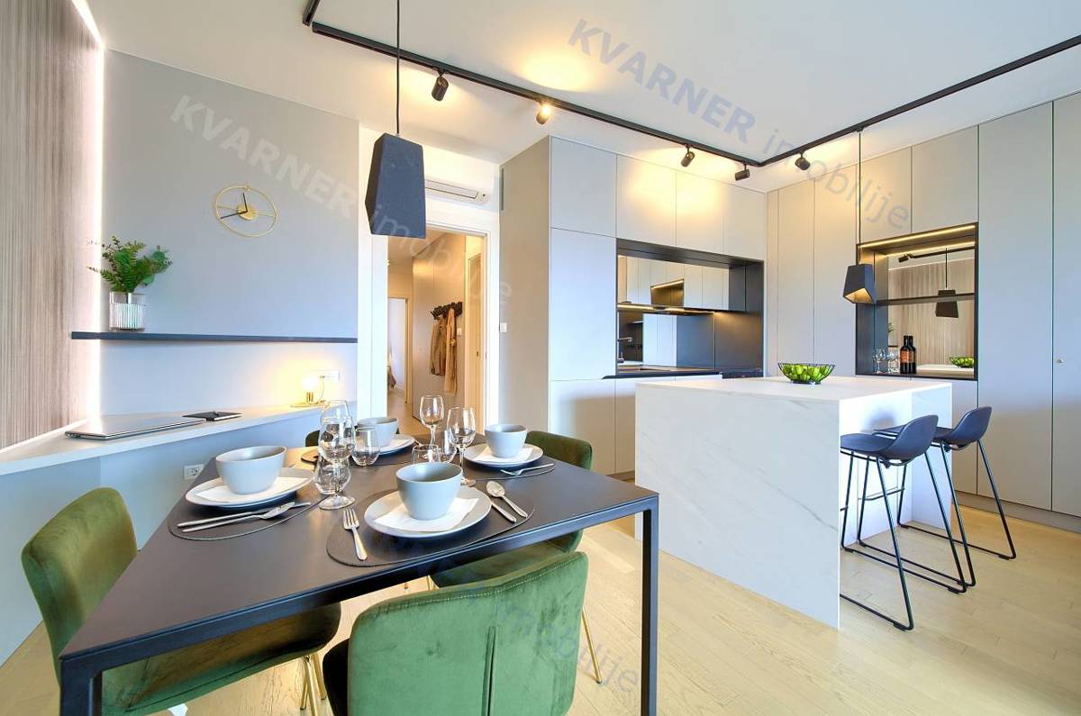 Mesto Krk - Opremljeno pritlično stanovanje s teraso