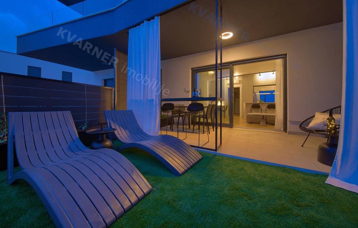 Mesto Krk - Opremljeno pritlično stanovanje s teraso