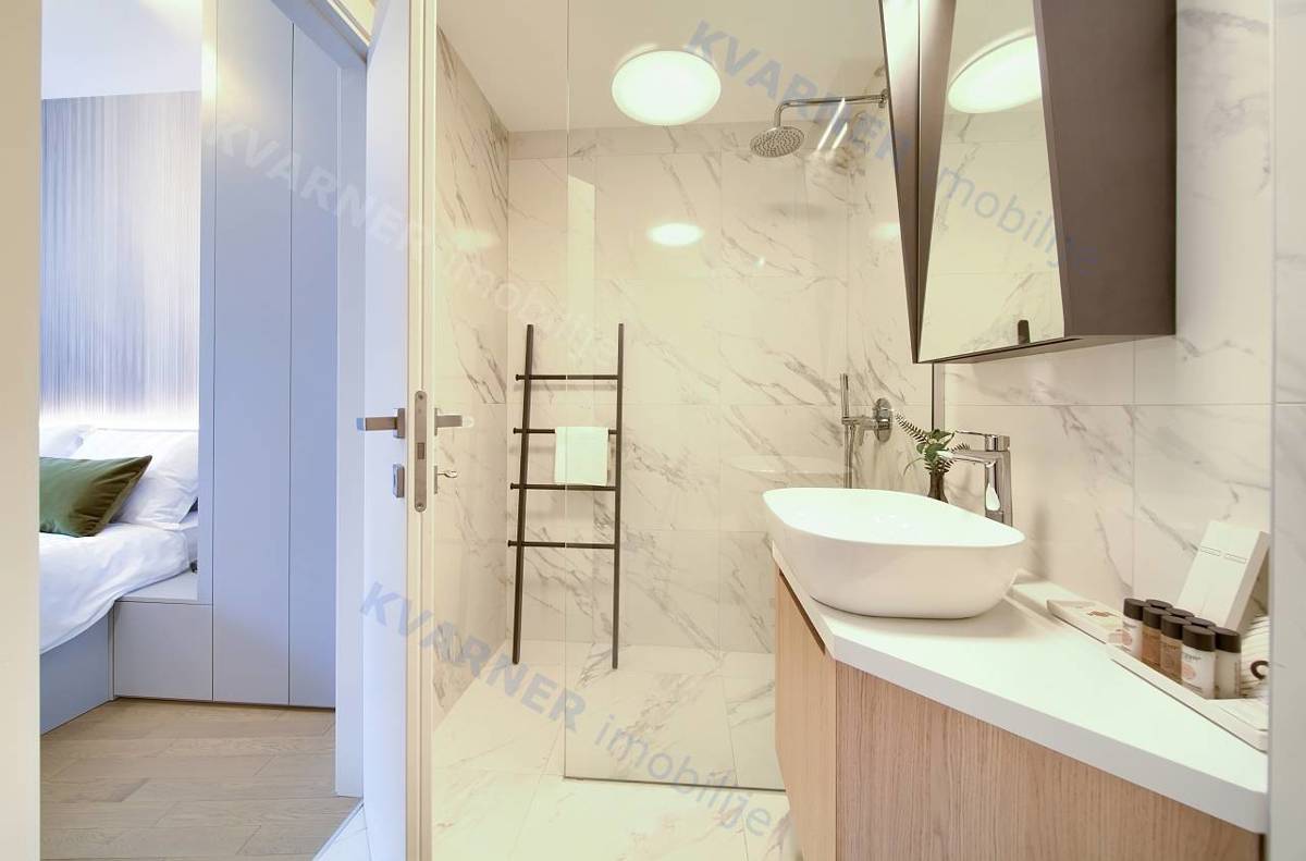 Mesto Krk - Opremljeno pritlično stanovanje s teraso