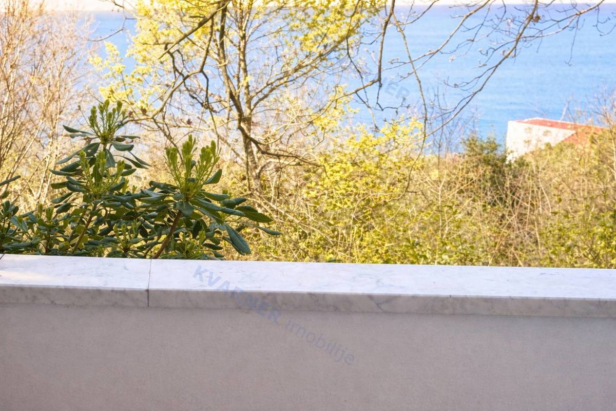 Omišalj - Redkost v ponudbi! Dvosobno stanovanje s pogledom