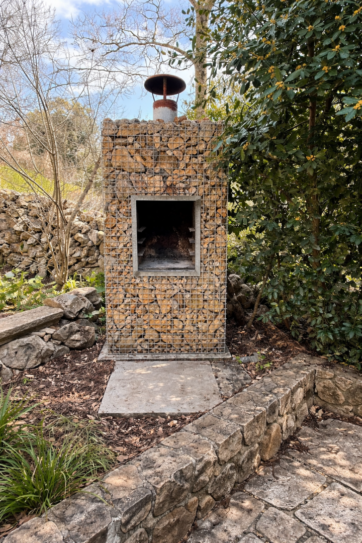 Malinska - hiša s 3 stanovanji in garažo, 200 m od morja