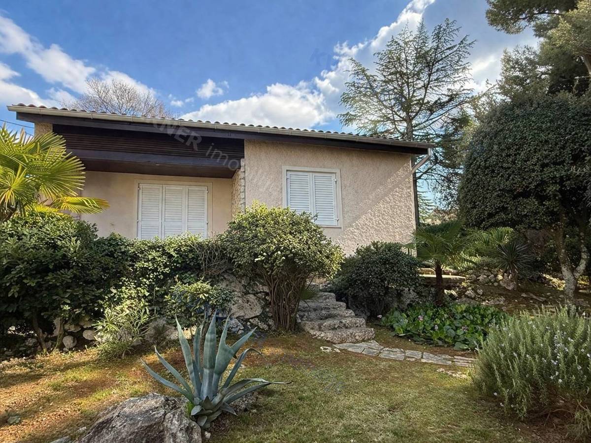 Malinska - Prva vrsta ob morju, ekskluzivna lokacija!