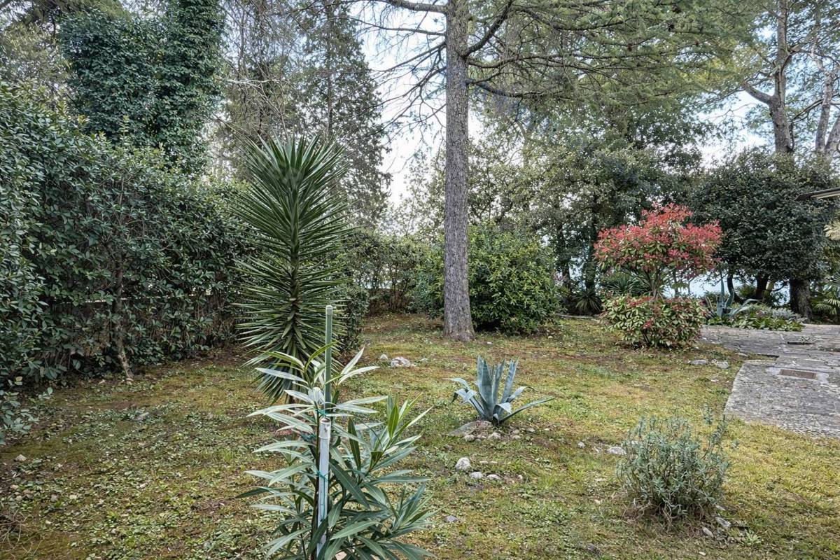 Malinska - Prva vrsta ob morju, ekskluzivna lokacija!