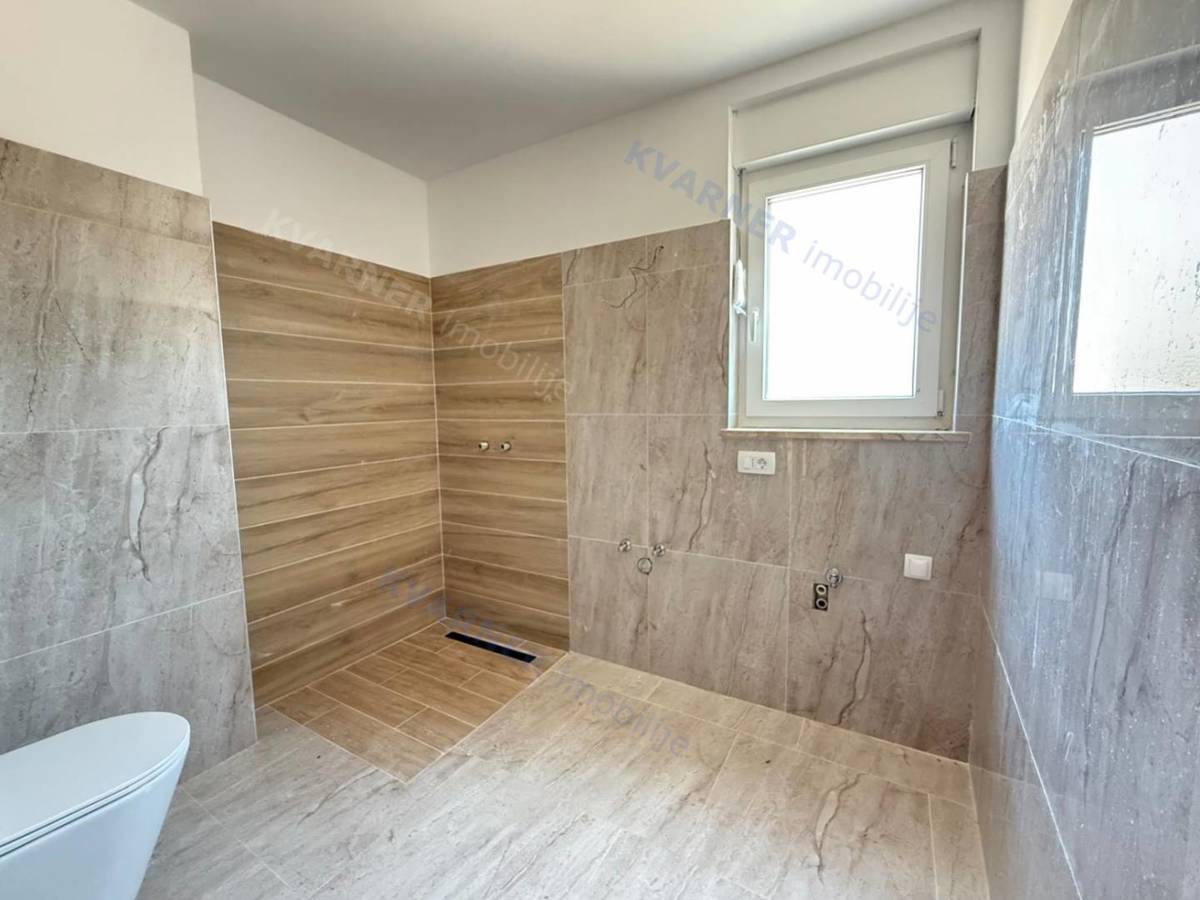  Njivice – Apartma v novogradnji s pogledom na morje