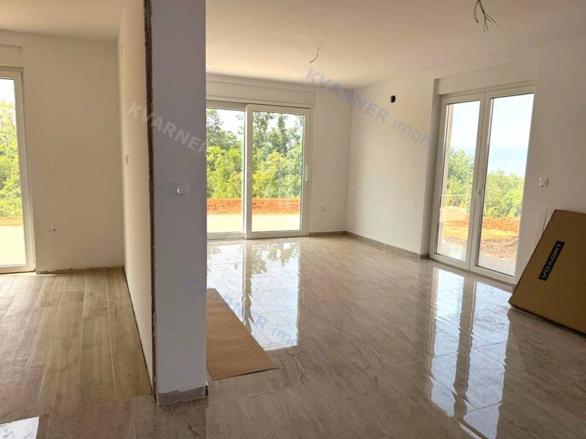  Njivice – Apartma v novogradnji s pogledom na morje