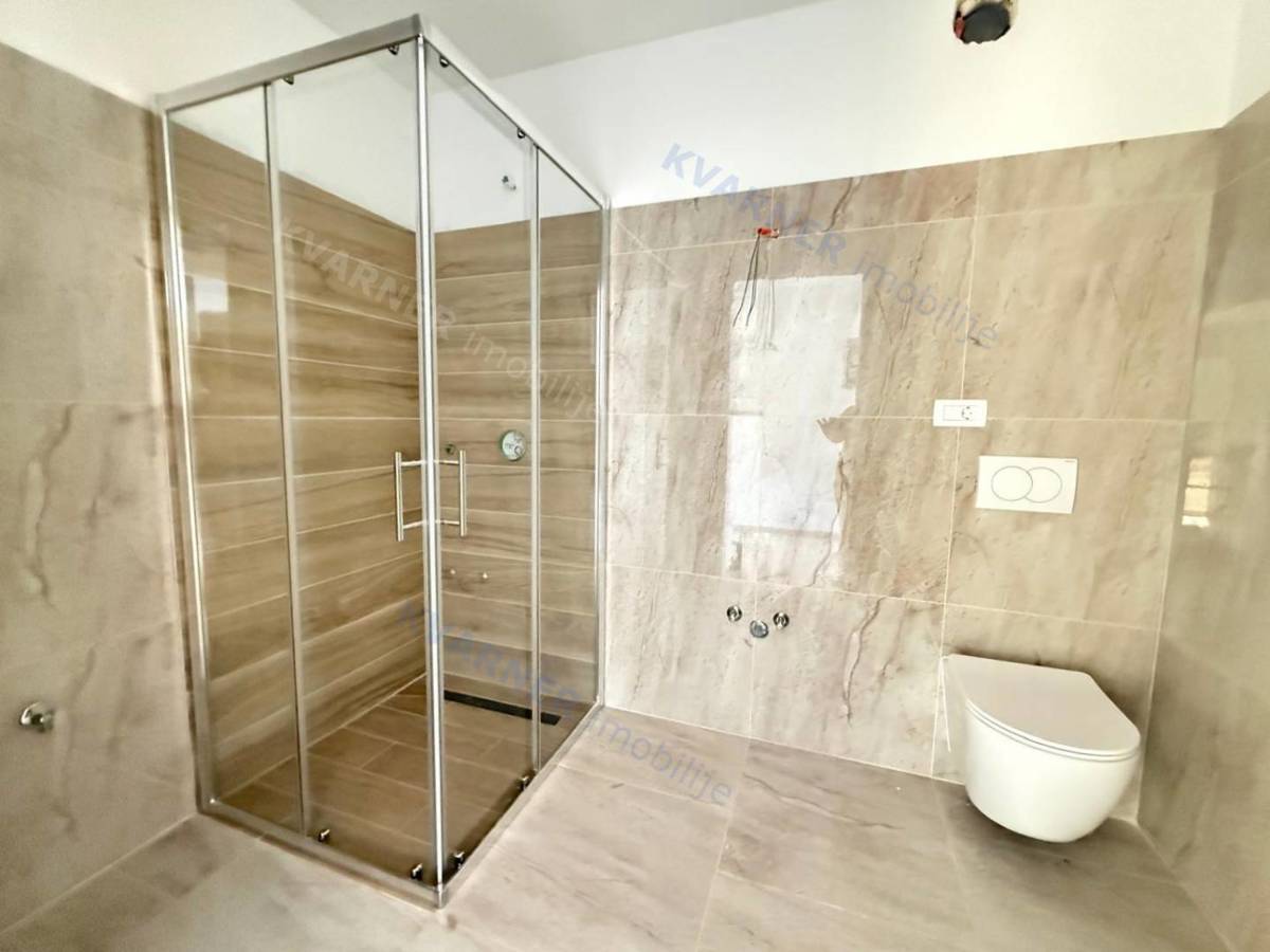  Njivice – Apartma v novogradnji s pogledom na morje