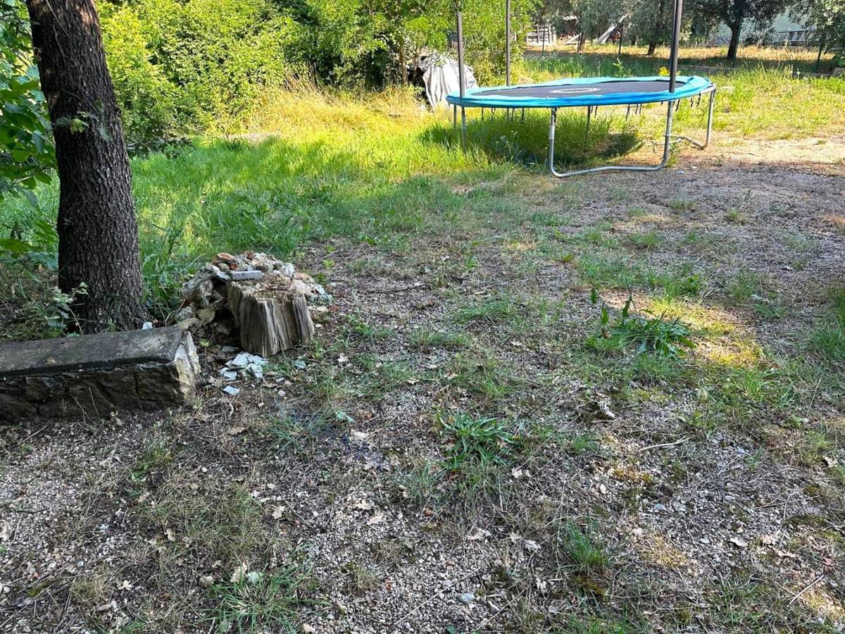 Risika - gradbeno zemljišče, naprodaj!