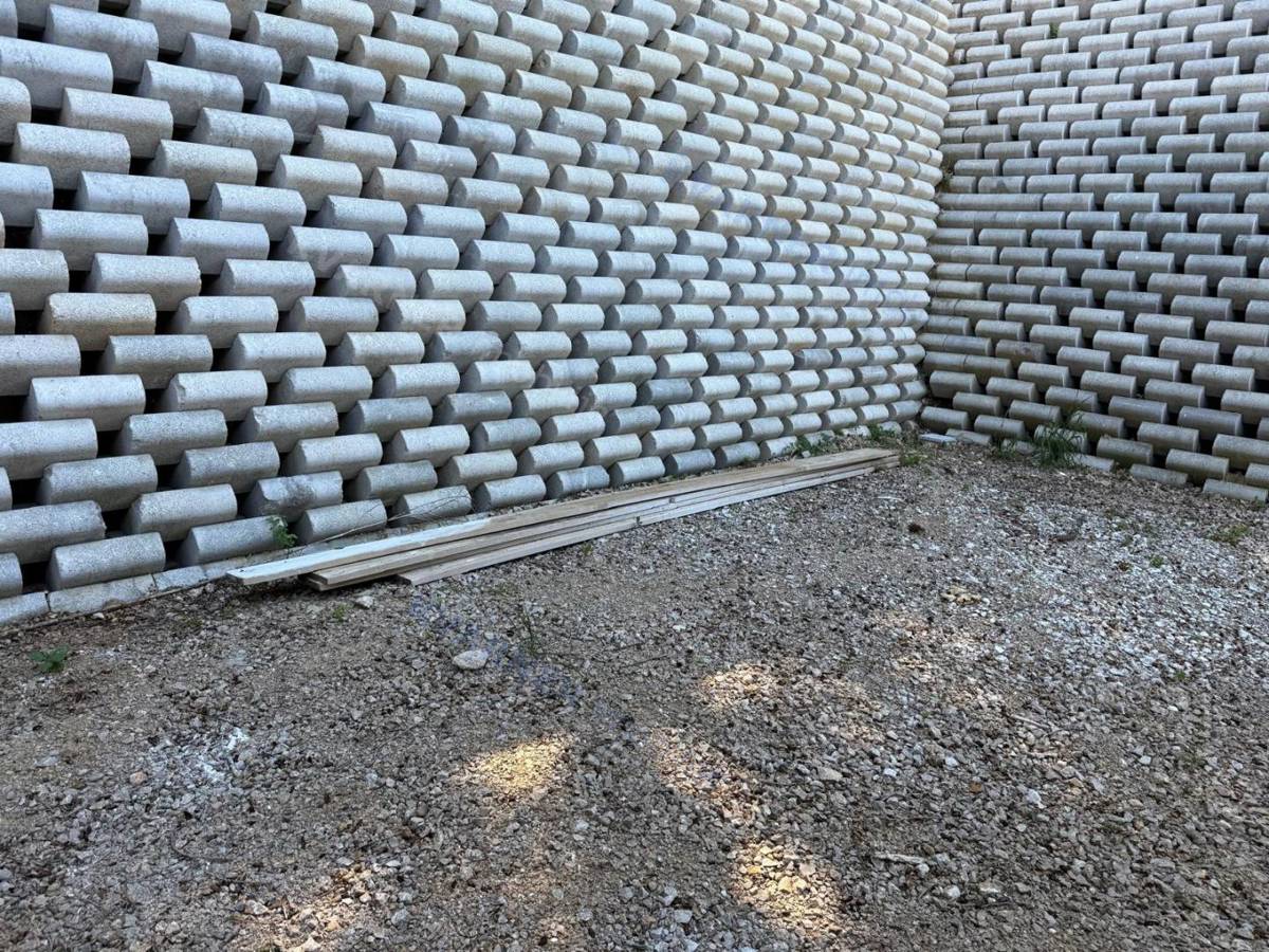Omišalj-Novogradnja! Apartma s bazenom 150 m od plaže