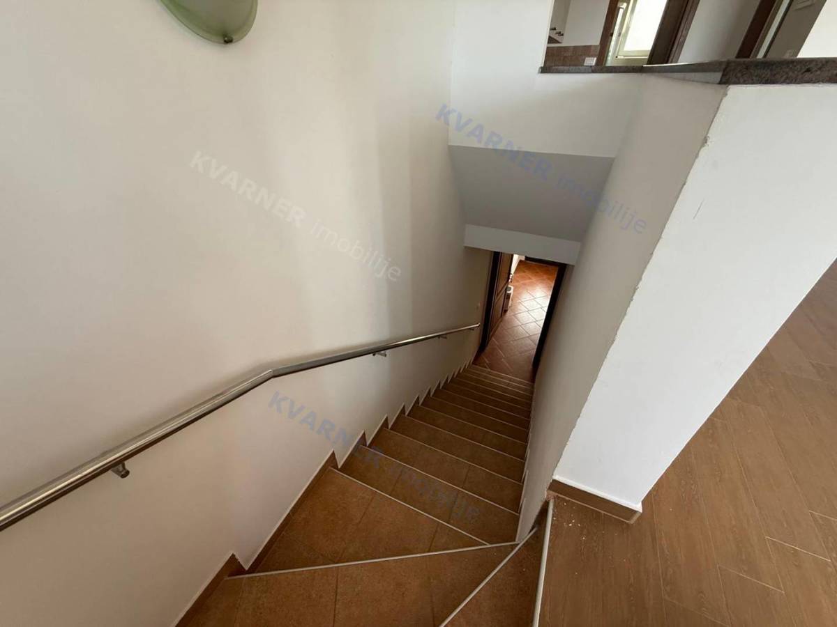 Malinska - hiša z 2 apartmajema in pogledom na morje