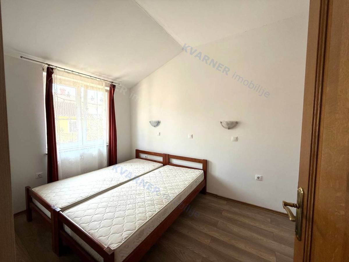 Malinska - hiša z 2 apartmajema in pogledom na morje