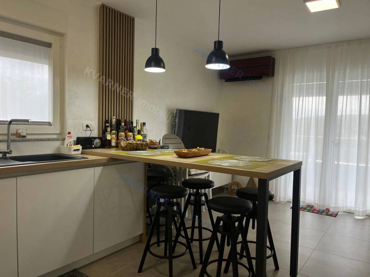 Uvala Soline – Popolnoma opremljeno stanovanje 1. nadstropje