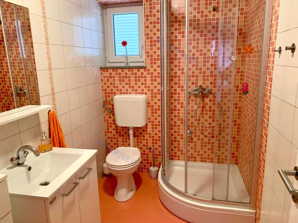 Soline - Apartma z razgledom na morje