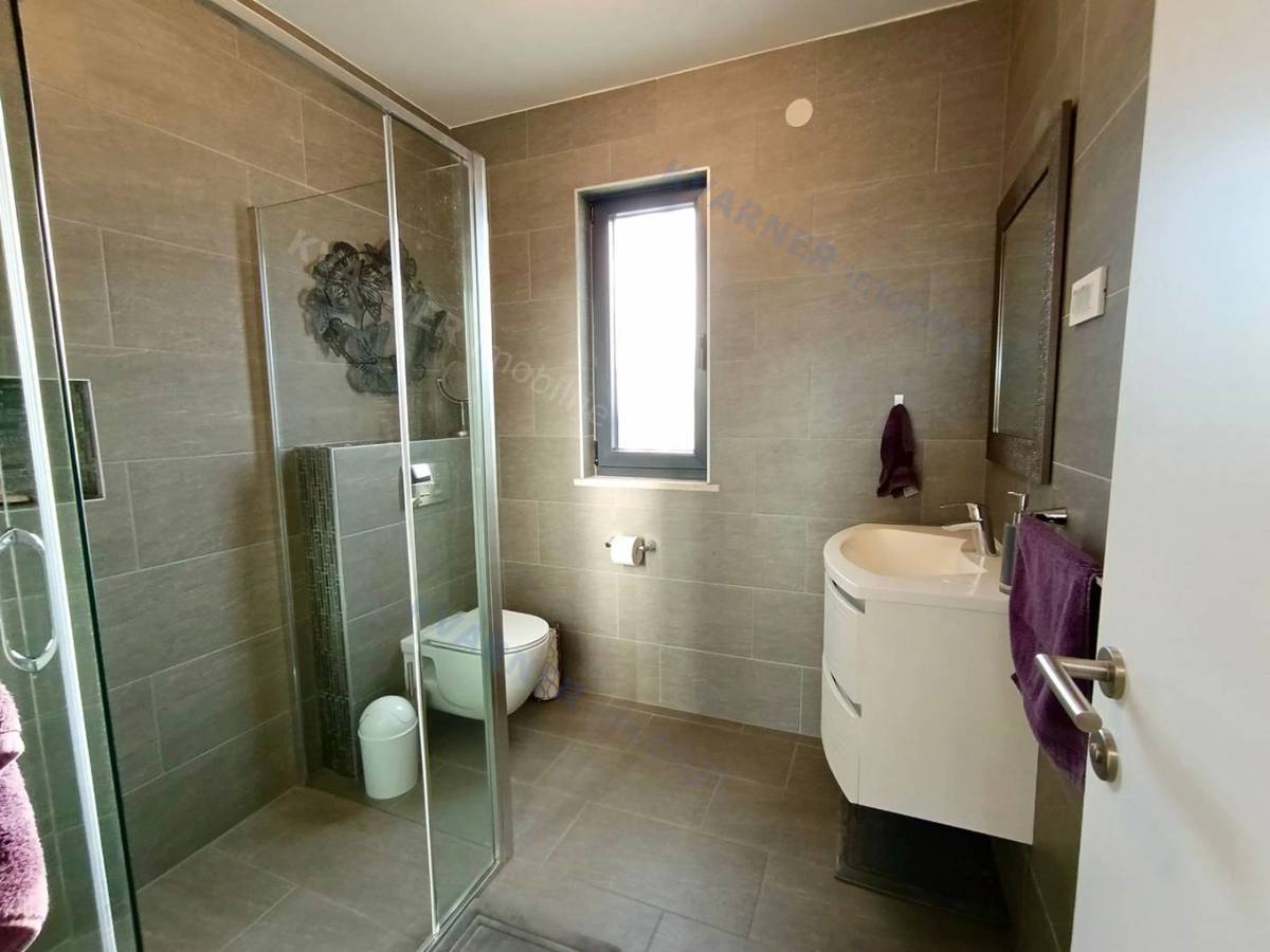 Malinska - Dvosobno stanovanje s pogledom na morje