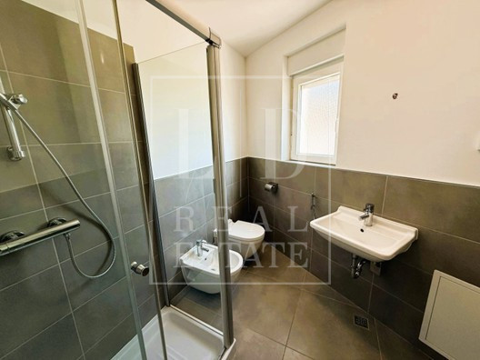 Stanovanje v Novigradu