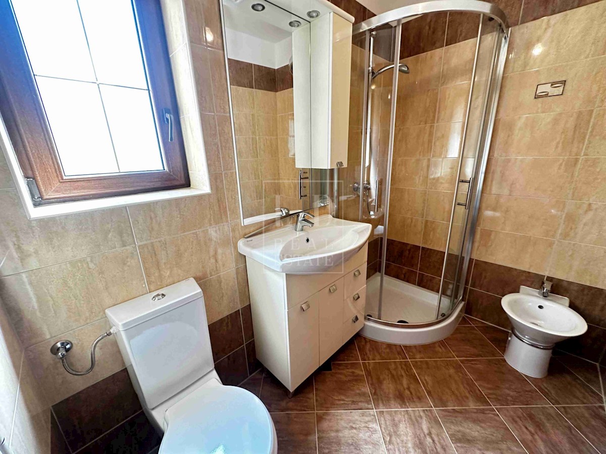 Stanovanje v Karpinjanu