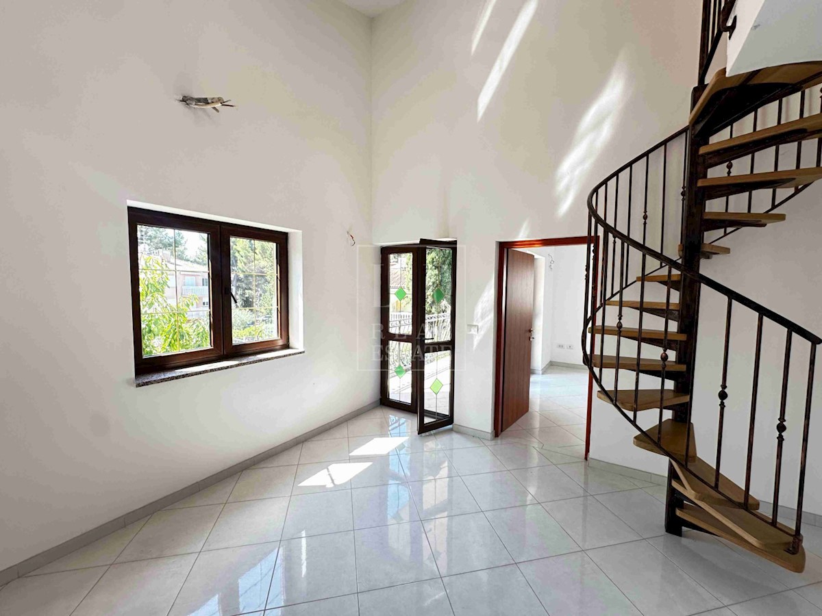 Stanovanje v Karpinjanu