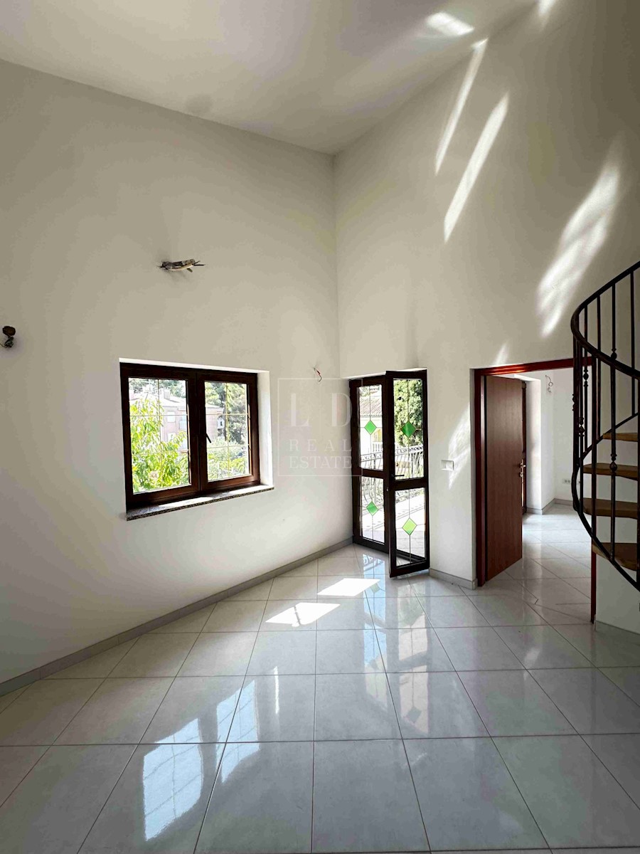 Stanovanje v Karpinjanu