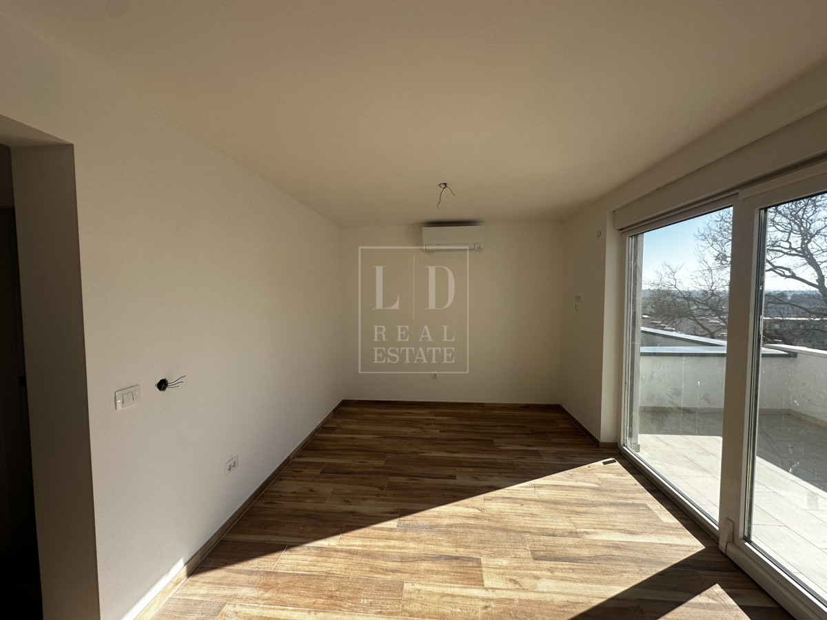 Stanovanje v Novigradu