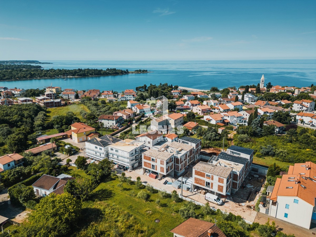 Dvoetažni apartma v Lovrečici, le 300 metrov od morja