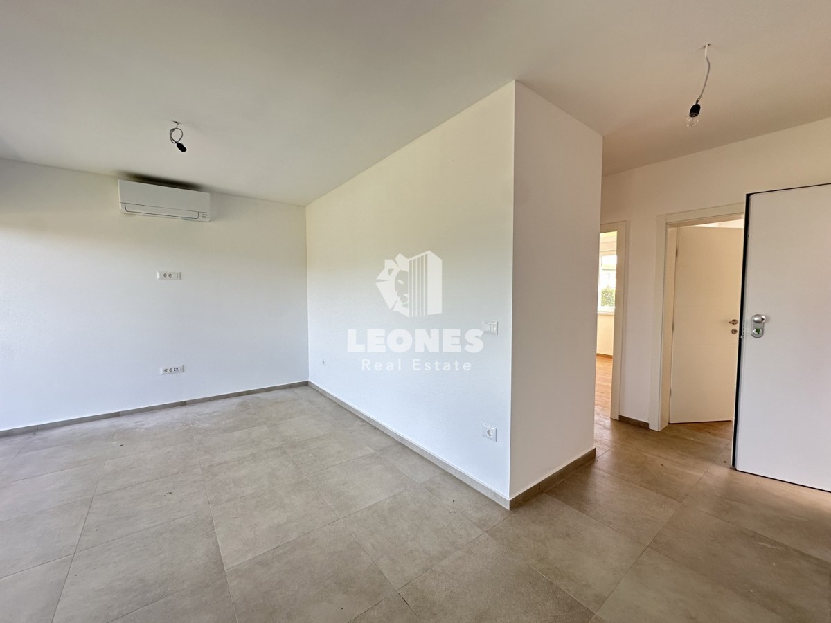 Apartma v prvem nadstropju z odprtim pogledom na morje v okolici Poreča