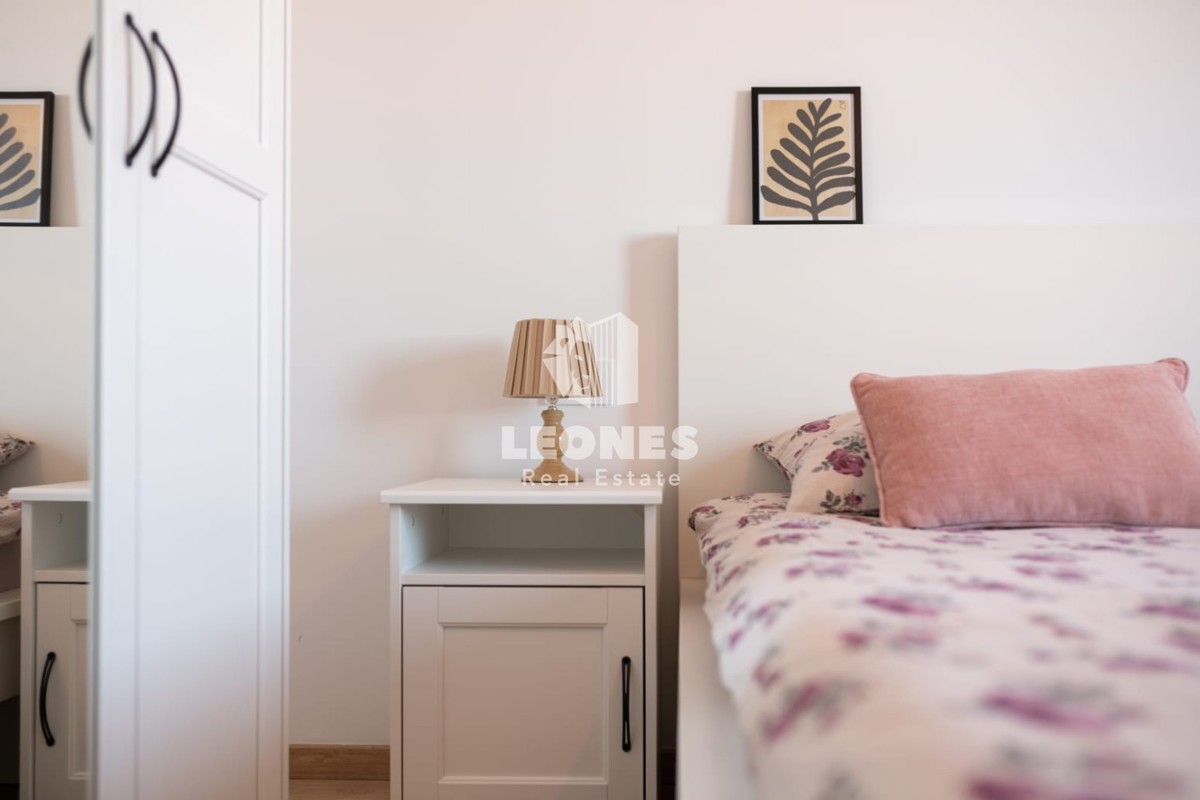 Apartma v Novigradu s pogledom na morje v bližini urejene plaže