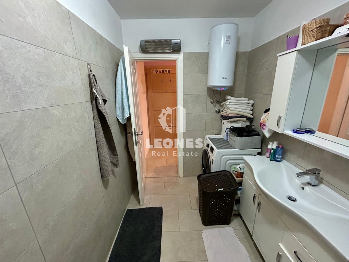 Stanovanje v Novigradu na mirni lokaciji z dvema spalnicama